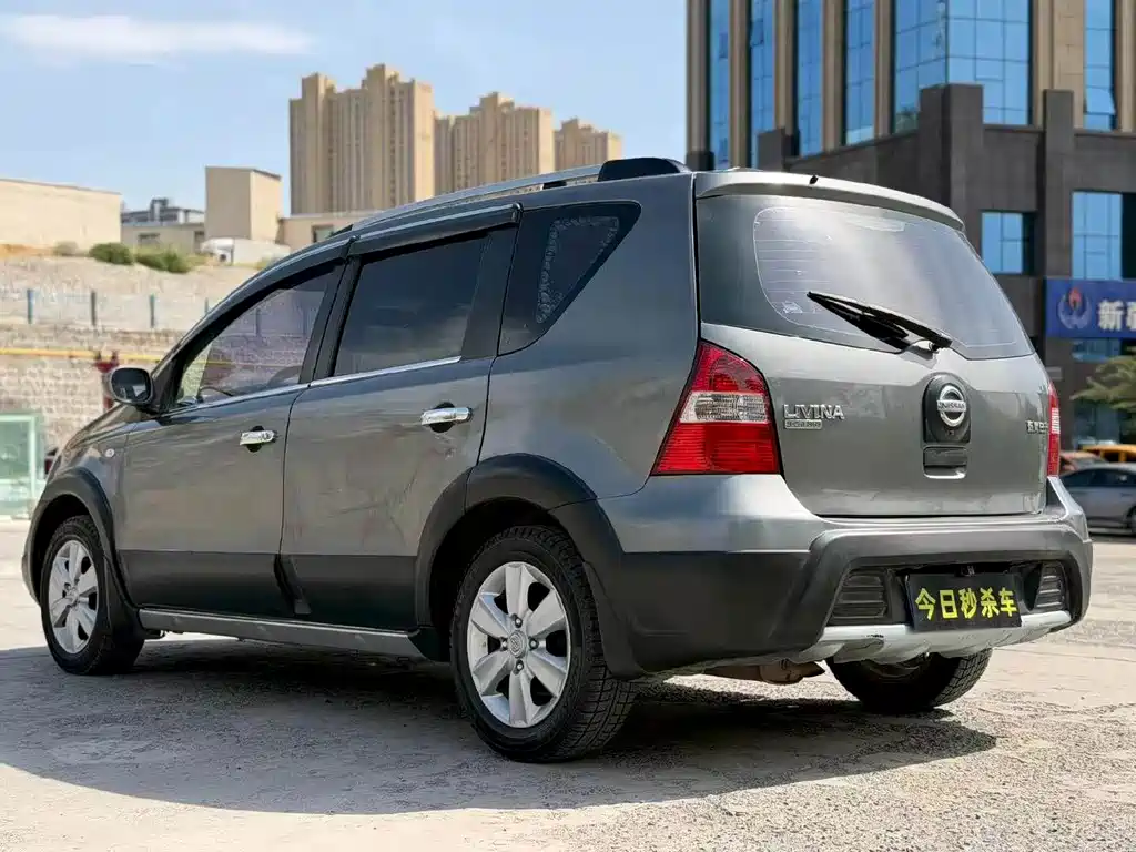 Nissan Livina — миниатюра 7