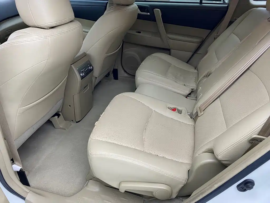 Toyota Highlander — миниатюра 9