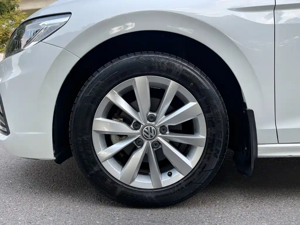 Volkswagen Bora — миниатюра 9