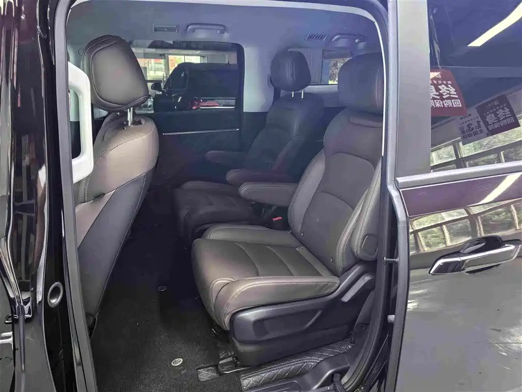 Wuling Xingguang 730 New Energy — миниатюра 5