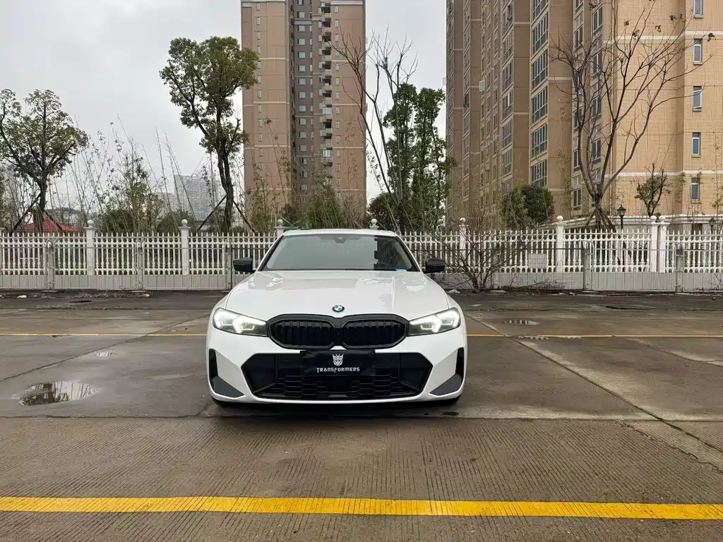 BMW 3 Series 2025