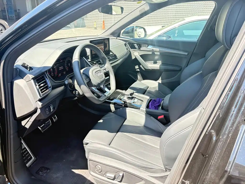 Audi Q5L — миниатюра 13