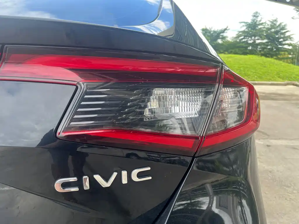 Honda Civic — миниатюра 10
