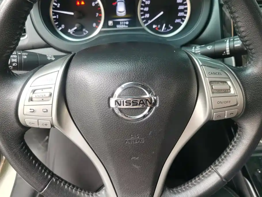 Nissan Tiida — миниатюра 15