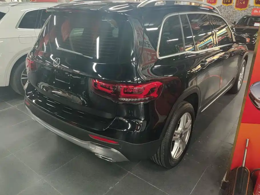 Mercedes-Benz GLB — миниатюра 3