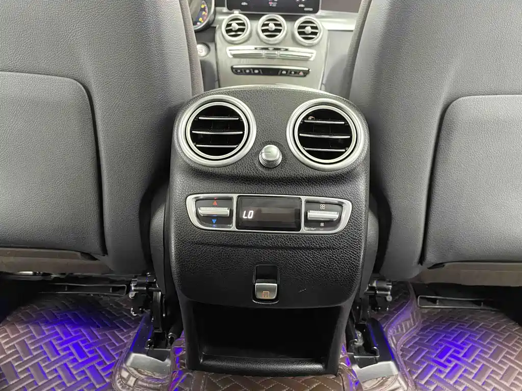 Mercedes-Benz GLC — миниатюра 16