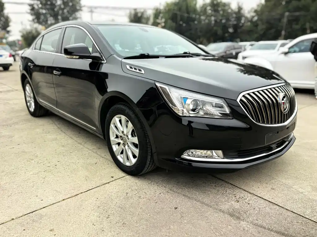 Buick LaCrosse — миниатюра 3