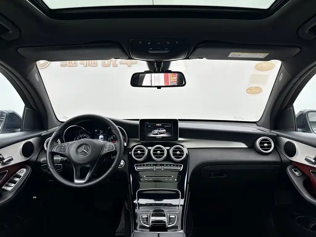 MERCEDES-BENZ GLC COUPE