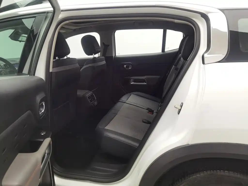 Citroen C5 AIRCROSS — миниатюра 15