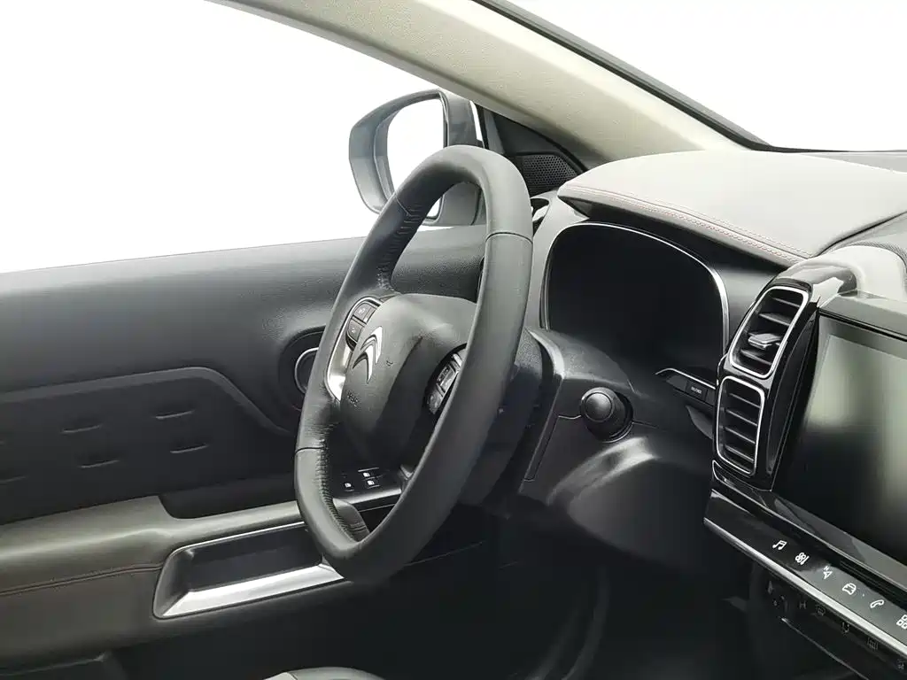 Citroen C5 AIRCROSS — миниатюра 22