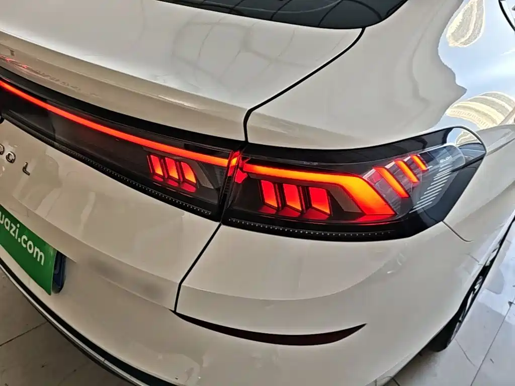 Volkswagen Lamando — миниатюра 8