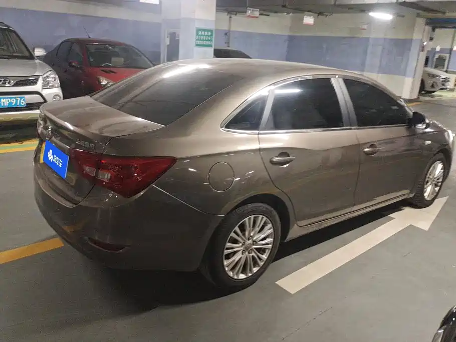 Buick Excelle — миниатюра 3