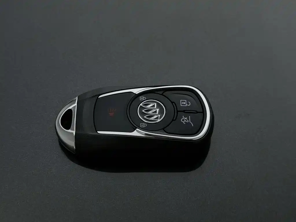 Buick Enclave — миниатюра 19