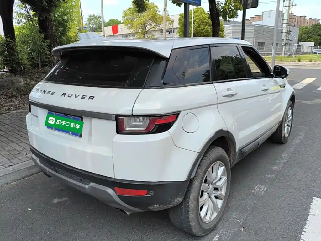Land Rover Evoque — миниатюра 7