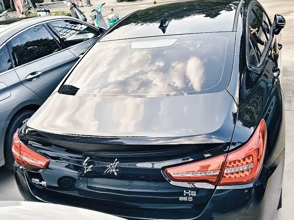 Hongqi Hongqi H5 — миниатюра 15