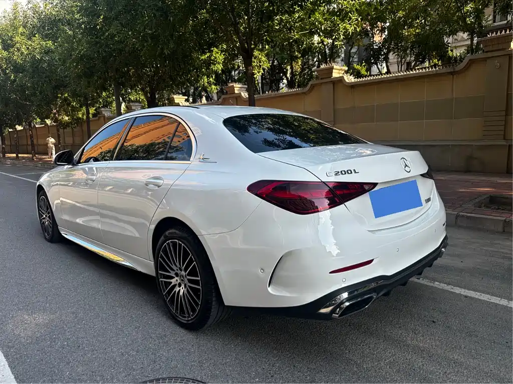 Mercedes-Benz C-Class — миниатюра 5