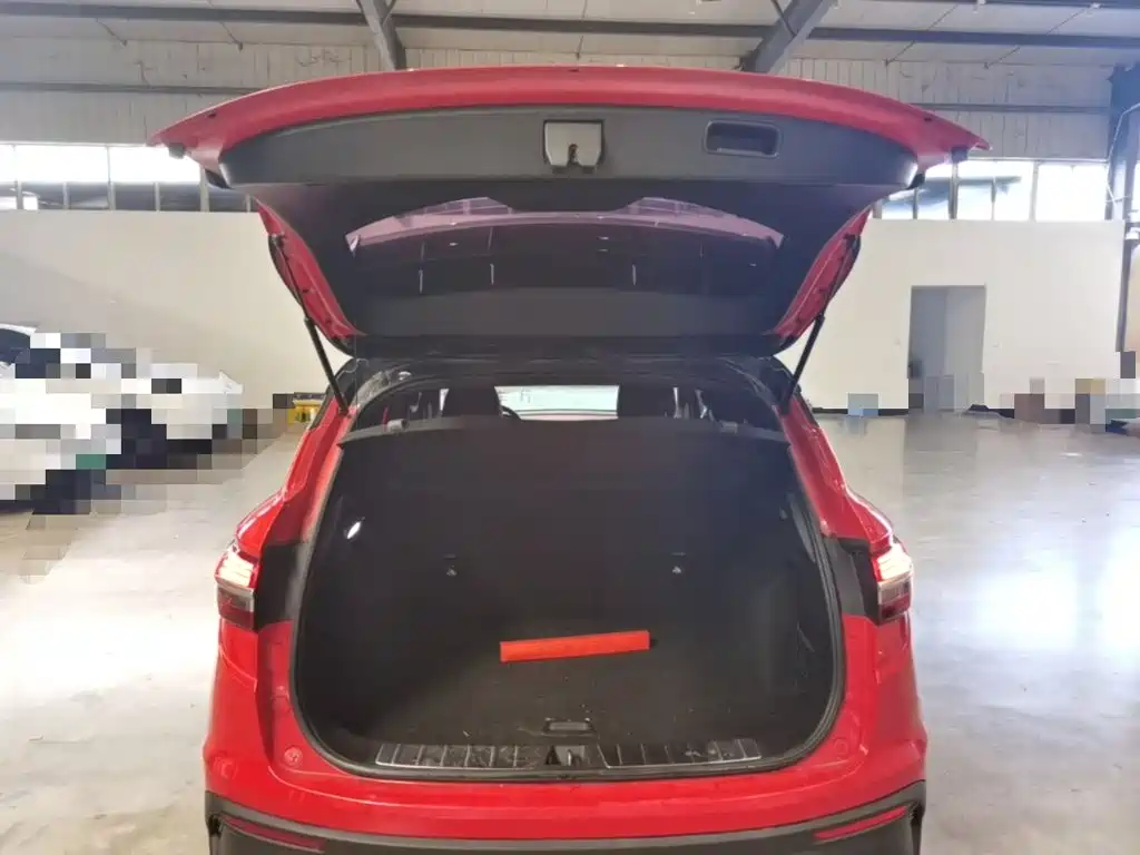 Geely Binyue — миниатюра 19