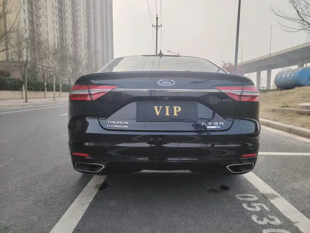 Ford Taurus 2019 EcoBoost 245 Premium