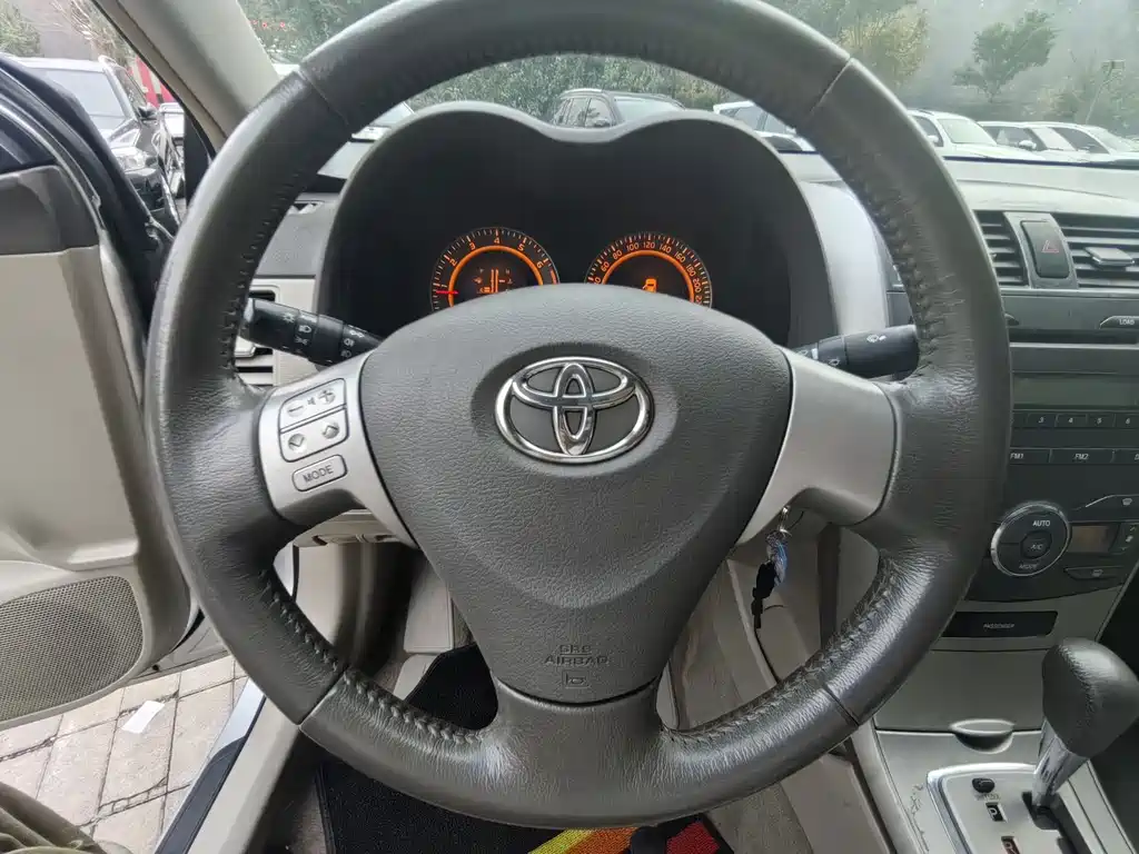 Toyota Corolla — миниатюра 11