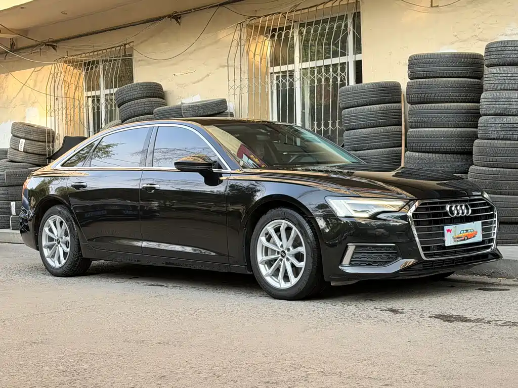 Audi A6L 2022 40 TFSI Luxury