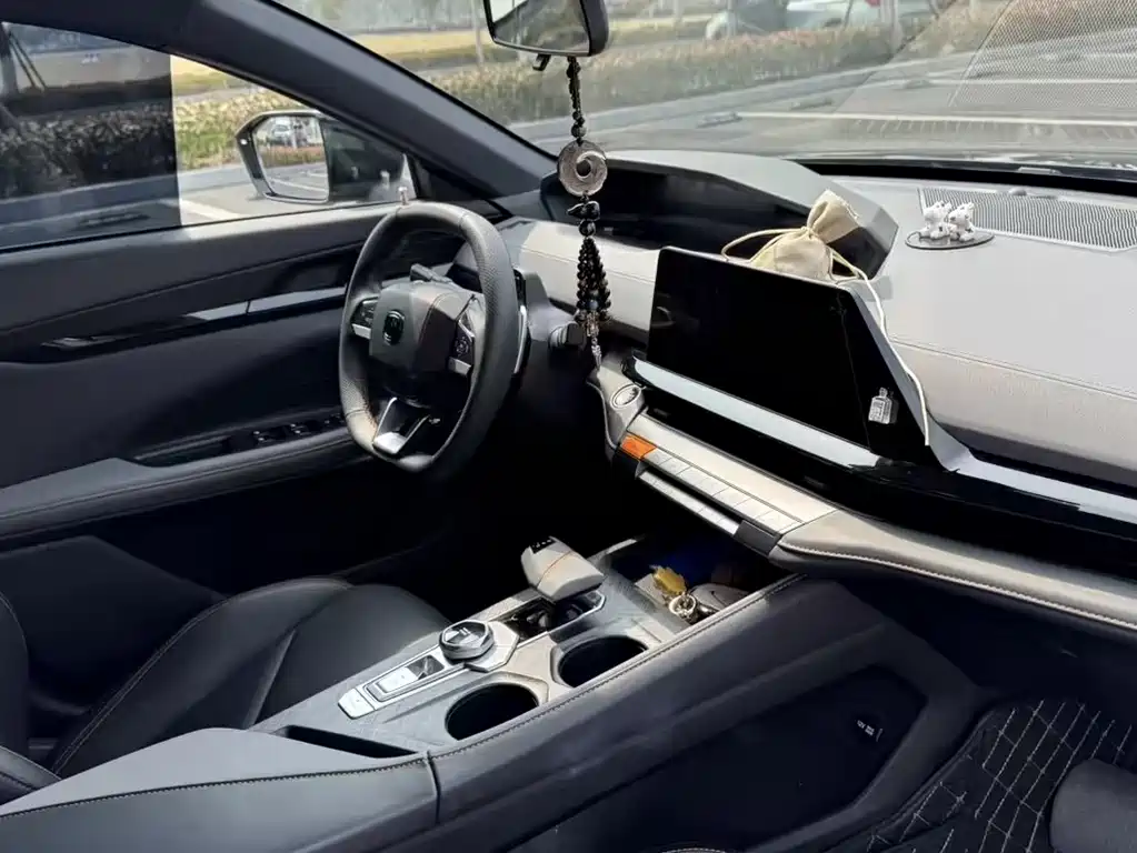 Changan UNI-V 2022 1.5T