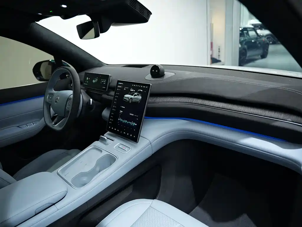 NIO EC6 — миниатюра 16