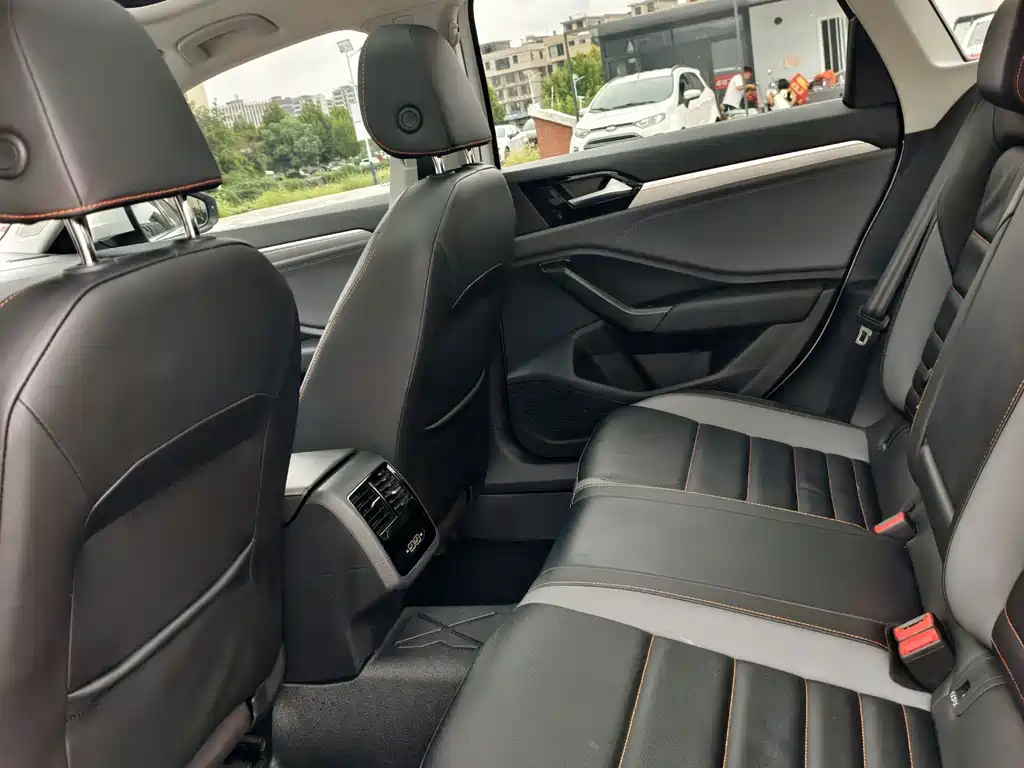 Volkswagen Sagitar — миниатюра 13