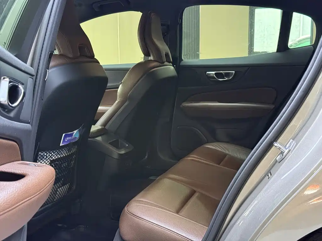 Volvo S60 — миниатюра 12