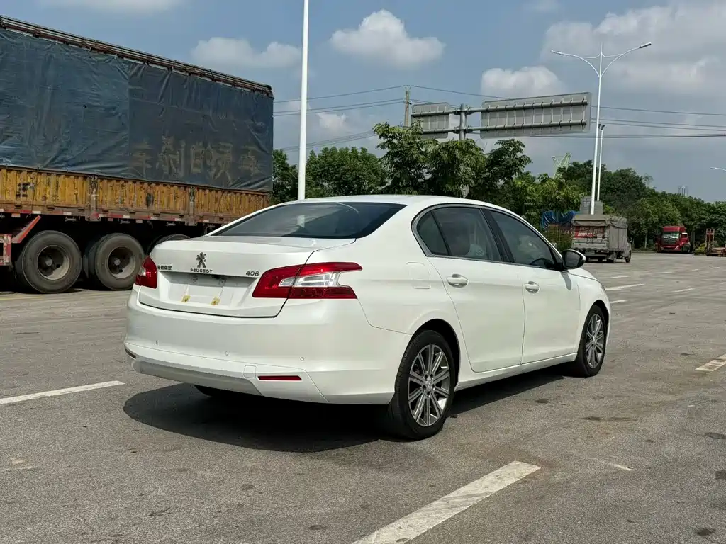 Peugeot 408 — миниатюра 4