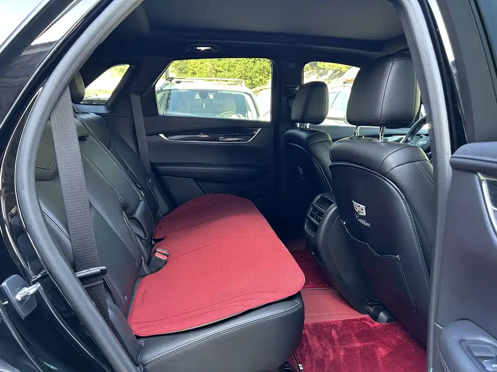 Cadillac XT5 — миниатюра 5