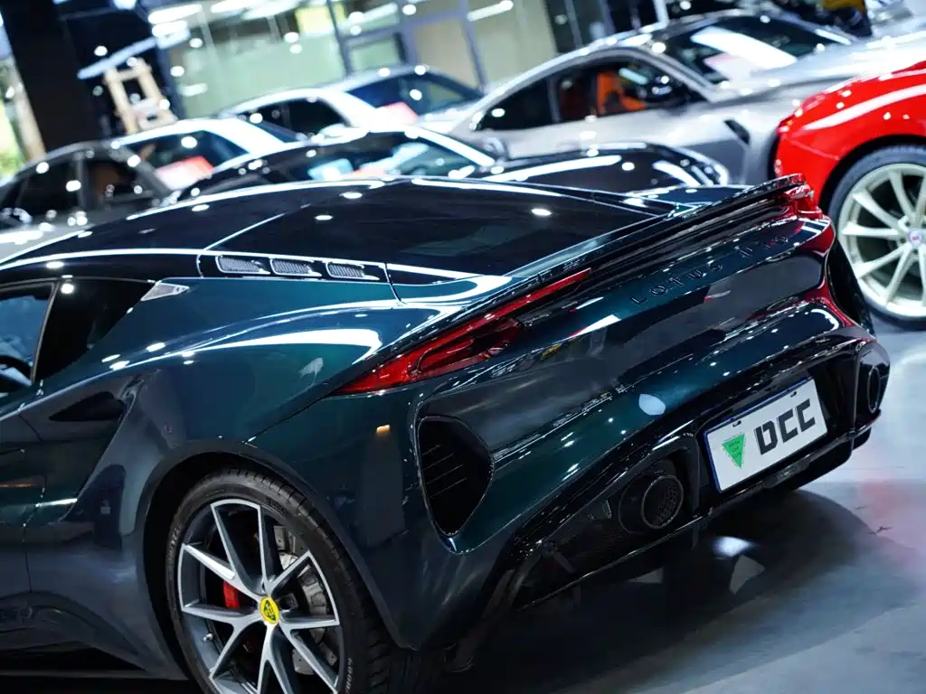 Lotus Emira — миниатюра 18