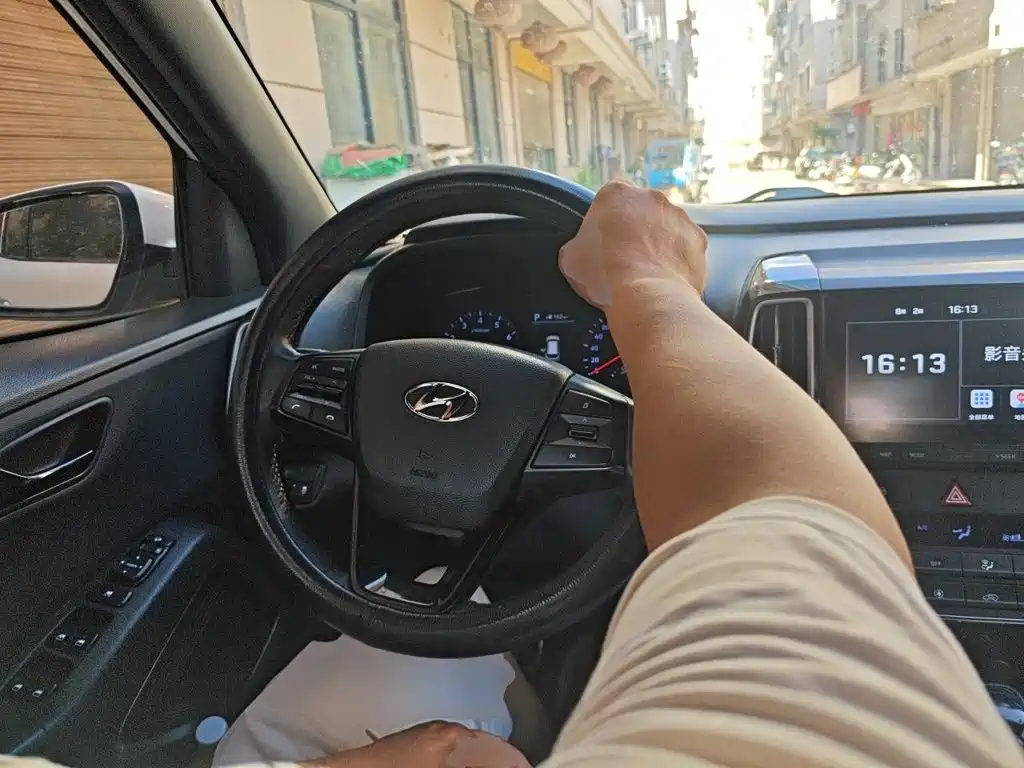 Hyundai ix35 — миниатюра 6