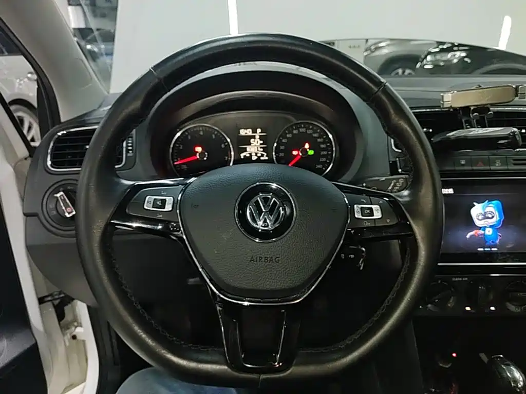 Volkswagen Polo — миниатюра 11