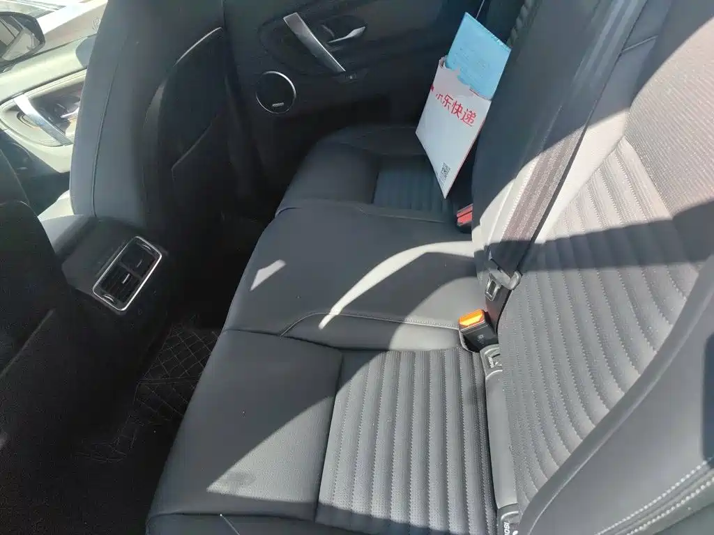 Land Rover Discovery Sport — миниатюра 18