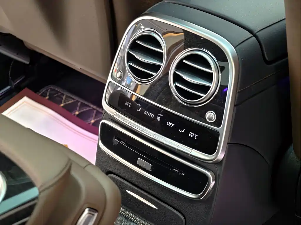 Mercedes-Benz S-Class — миниатюра 13
