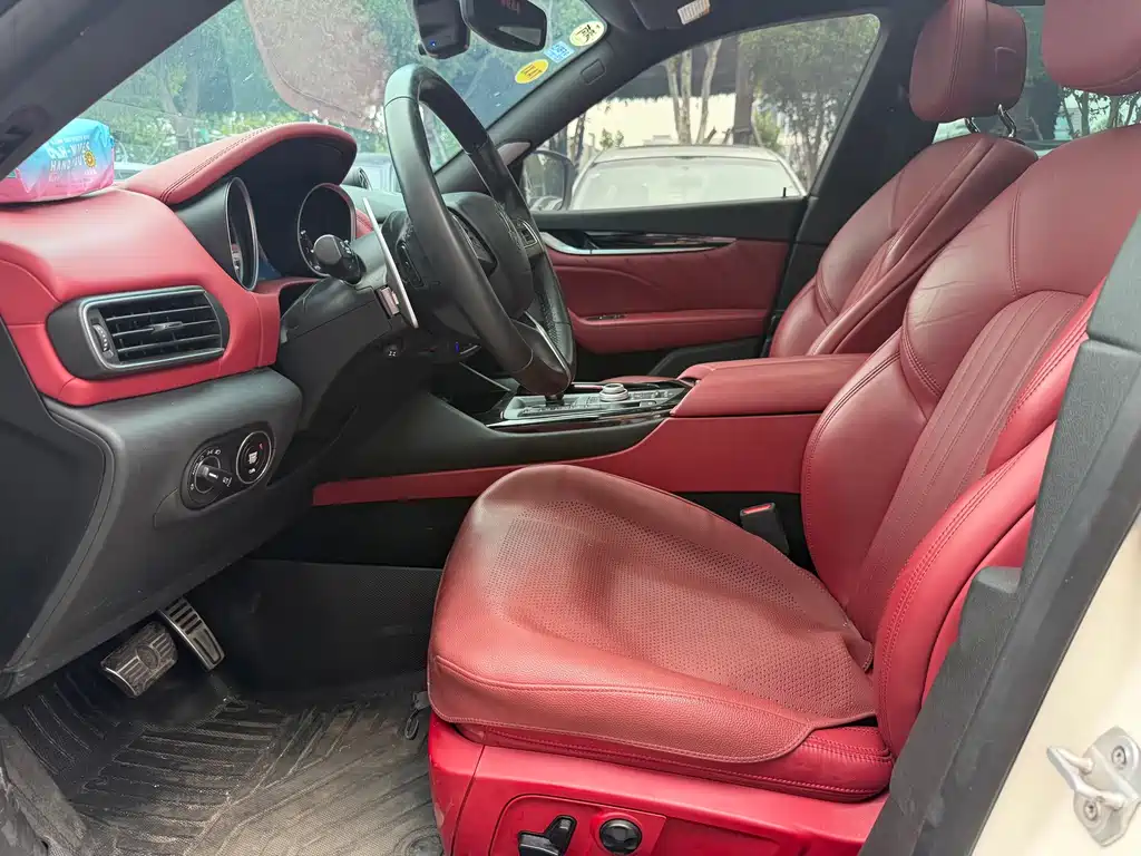 Maserati Levante — фотографии объявления, Фото 4