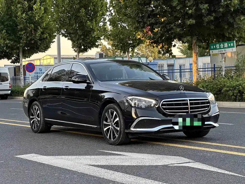 Mercedes-Benz E-Class New Energy — миниатюра 9