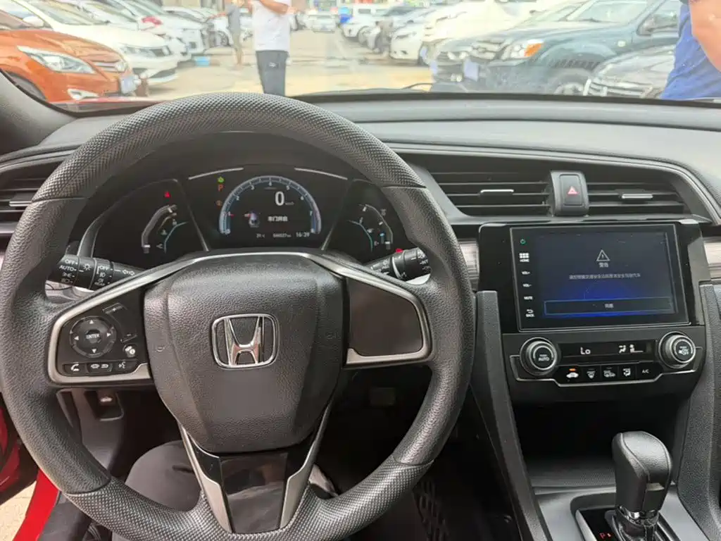 Honda Civic — миниатюра 9