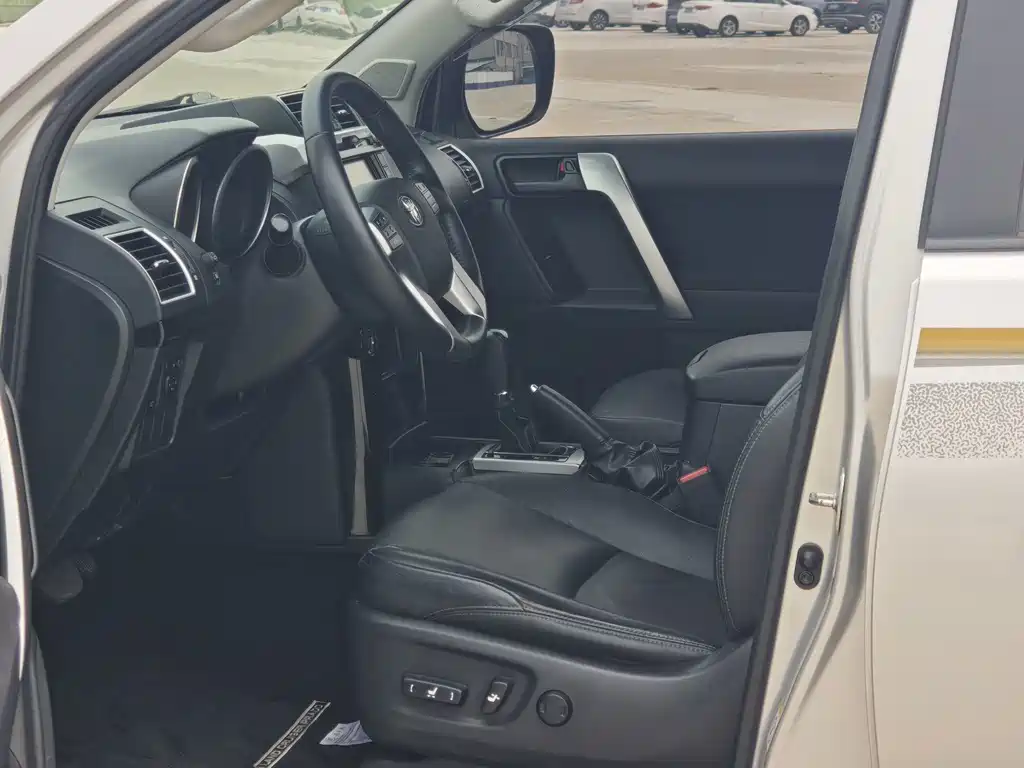 Toyota Prado — миниатюра 4