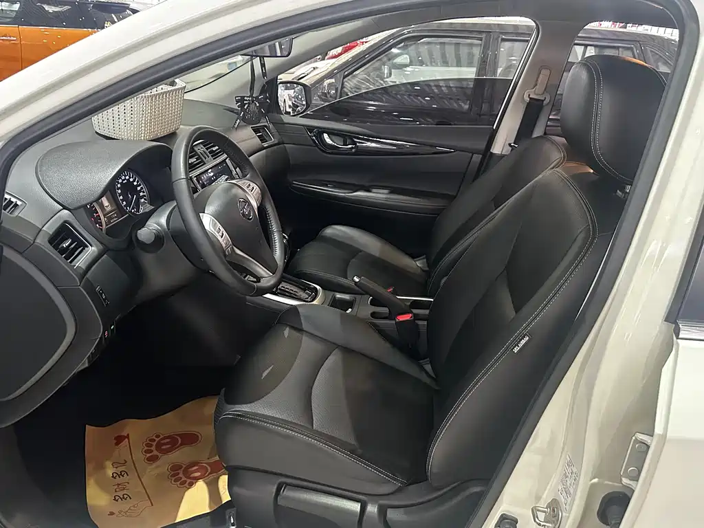 Nissan Tiida 2021 1.6L CVT