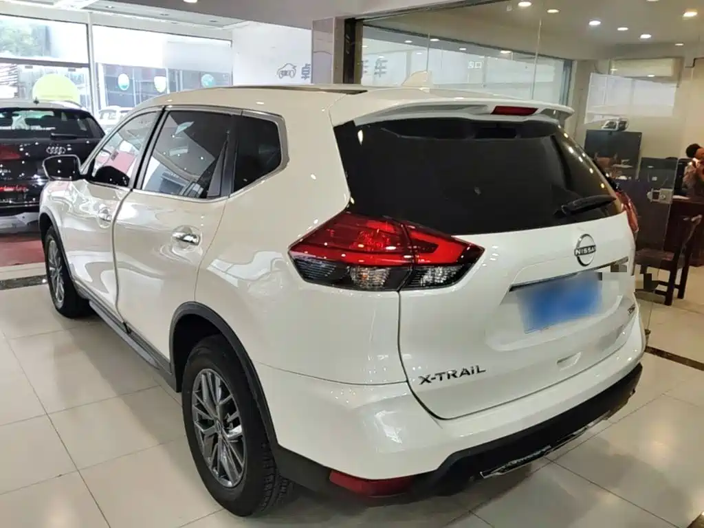 Nissan X-Trail — миниатюра 5