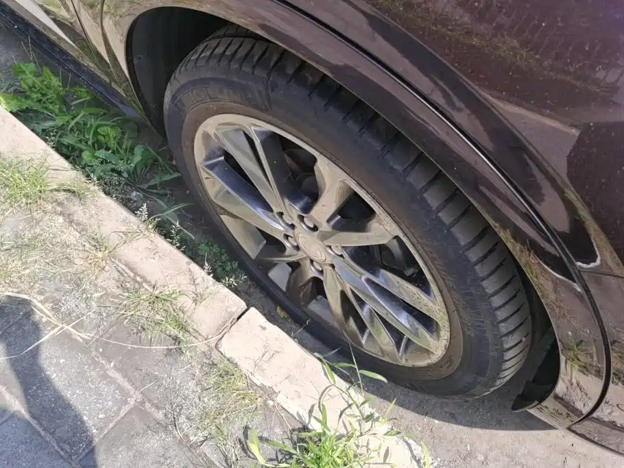Buick Enclave — миниатюра 6