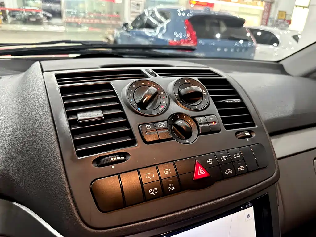 Mercedes-Benz Viano — миниатюра 11