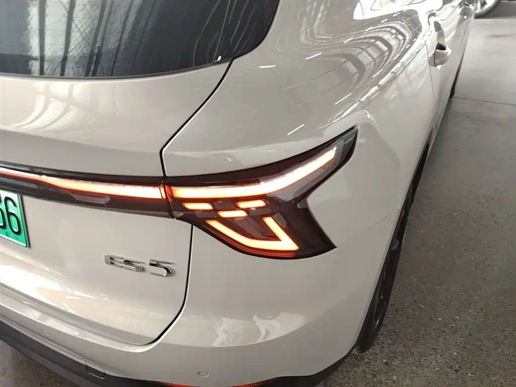 MG ES5 2025 425pro