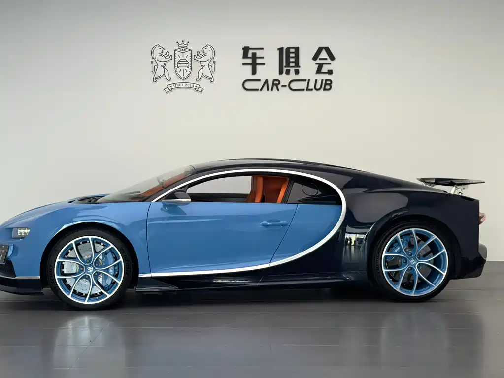 Bugatti Chiron 2021 8.0L AT