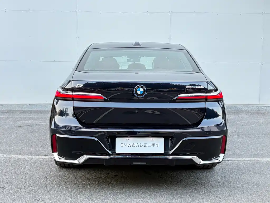 BMW i7 — миниатюра 16