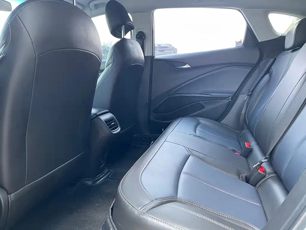 Buick Velite 6 — миниатюра 6