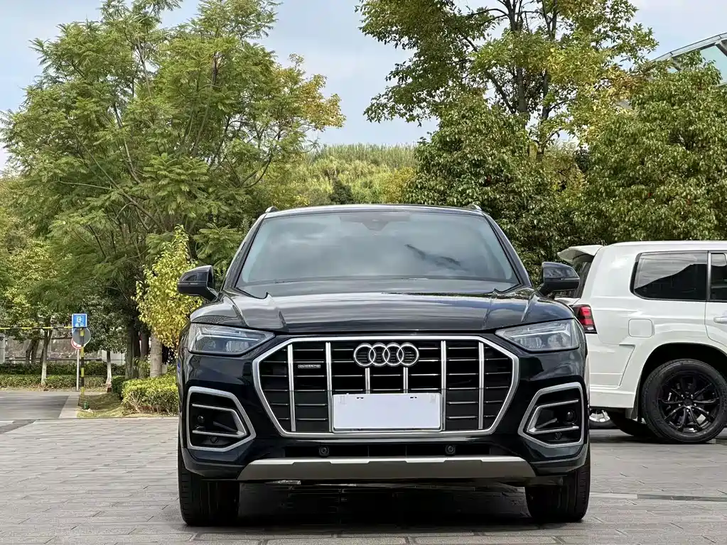Audi Q5L — миниатюра 2