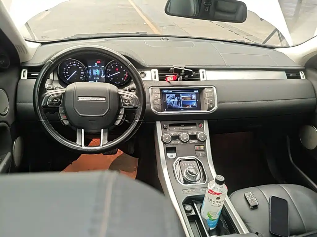Land Rover Evoque — миниатюра 10