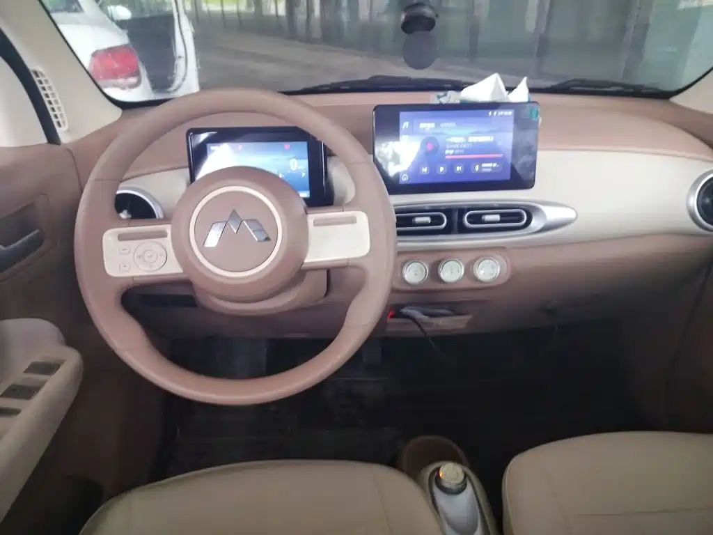 Wuling Mini EV MINIEV 2025 Premium +